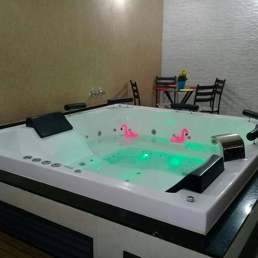 Casa Com 2 Quartos E Banheira De Hidromassagem Trindade  Exteriér fotografie