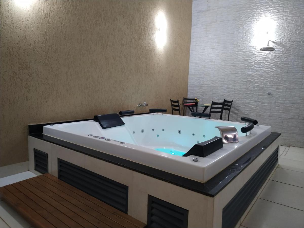 Casa Com 2 Quartos E Banheira De Hidromassagem Trindade  Exteriér fotografie
